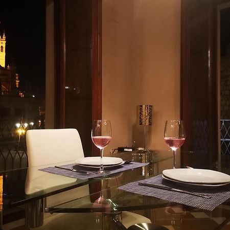 Luxury Apartment With Views To Alcazar, Cathedral And Giralda. Sevilla Exteriér fotografie